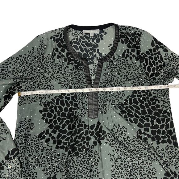 Daniel Rainn Blouse Animal Print V-Neck Roll Tab Sleeve Gray Black Women's L - Picture 4 of 14